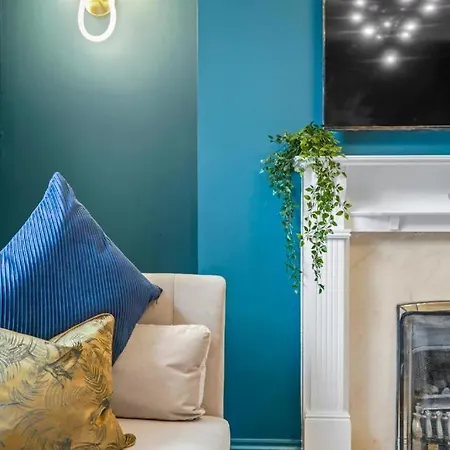 Deluxe 5 Bed In - Parking - Hot Tub *