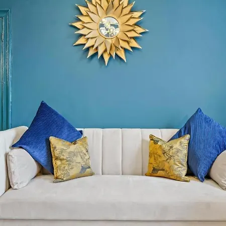 Deluxe 5 Bed In - Parking - Hot Tub *