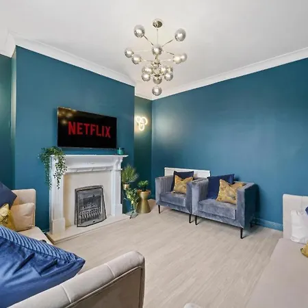 Holiday home Deluxe 5 Bed In - Parking - Hot Tub Whitby