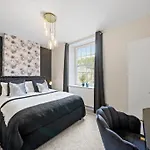 بيت للعطل Deluxe 5 Bed In - Parking - Hot Tub
