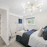 Deluxe 5 Bed In - Parking - Hot Tub ويتبي