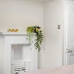 Deluxe 5 Bed In - Parking - Hot Tub *